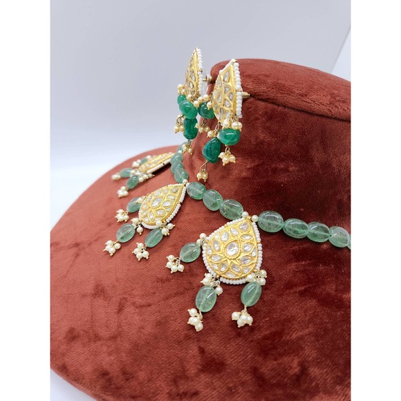 22k Gold Kundan Diamond polki Necklace Set - Picture 3 of 6
